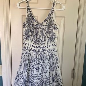 Antonio Melani White with Blue Embroidery Summer Dress 100% Cotton Size 0